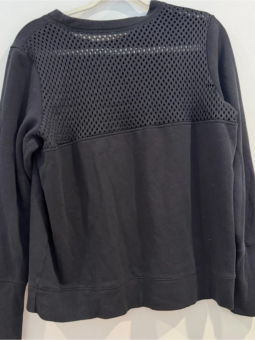 Alo Yoga Black Sweatshirt Crewneck with Mesh Athleisure